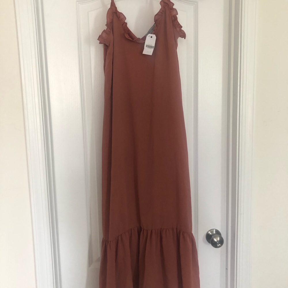Mauve ruffle midi dress small, NWT